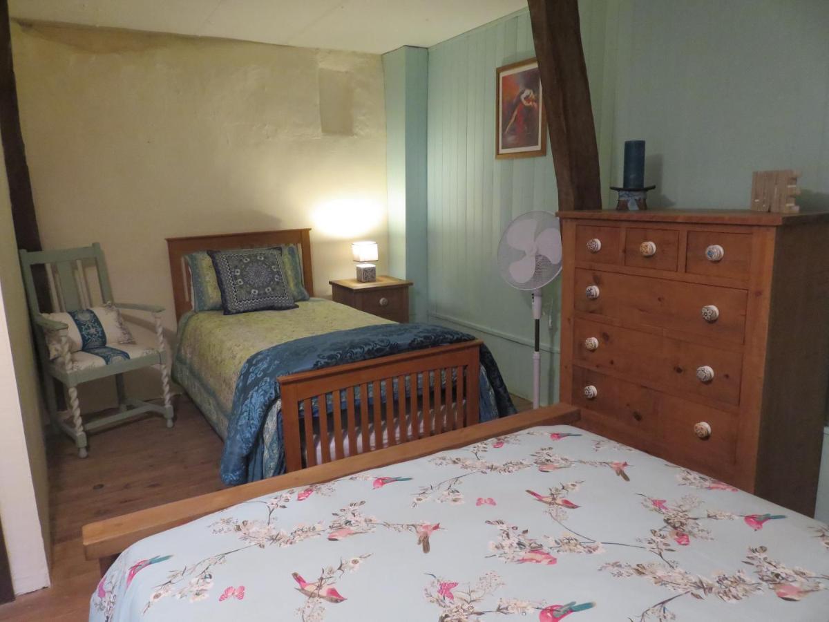 Michouat Chambre D'Hotes Vidou Exterior photo